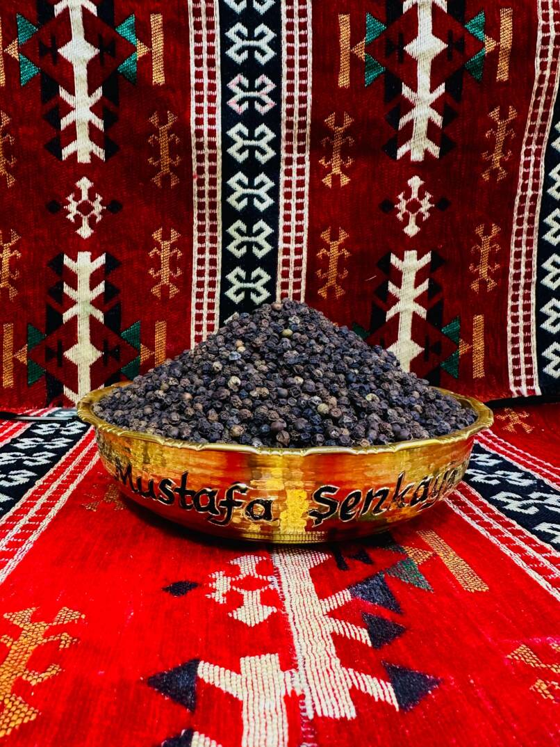 Tane Karabiber 1kg - 1